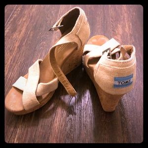 Toms Wedges